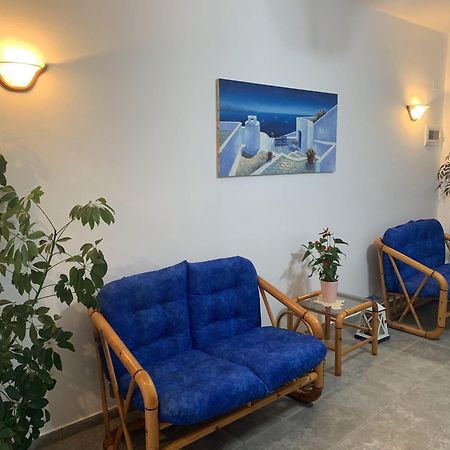 Leventis Apartments Roviés Eksteriør bilde